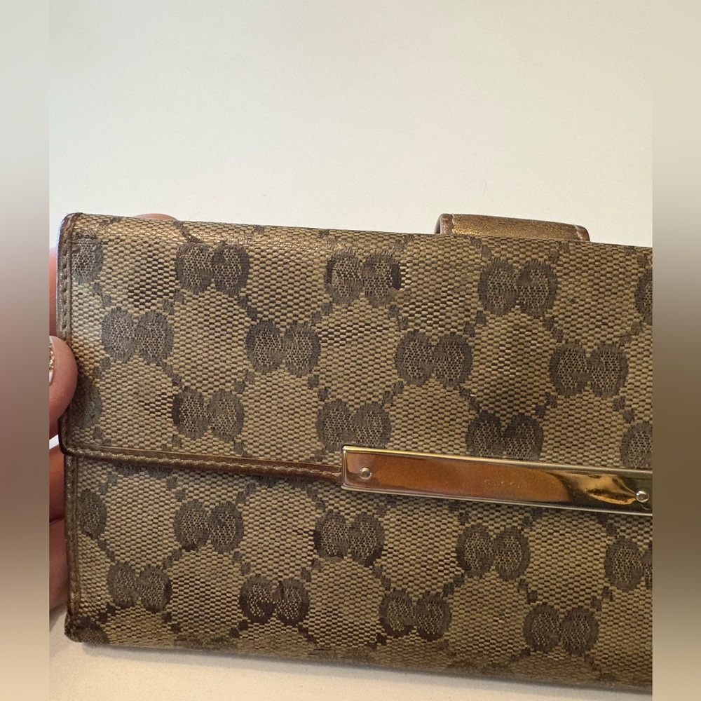 Gucci GG long Brown Monogram Canvas Wallet - Picture 3 of 15